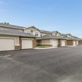 townhomes with garages in geneseo, geneseo townhomes with a garage, for rent in geneseo il